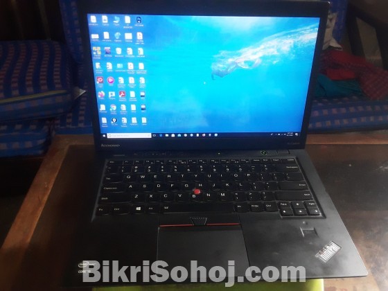 Lenovo ThinkPad X1 Carbon